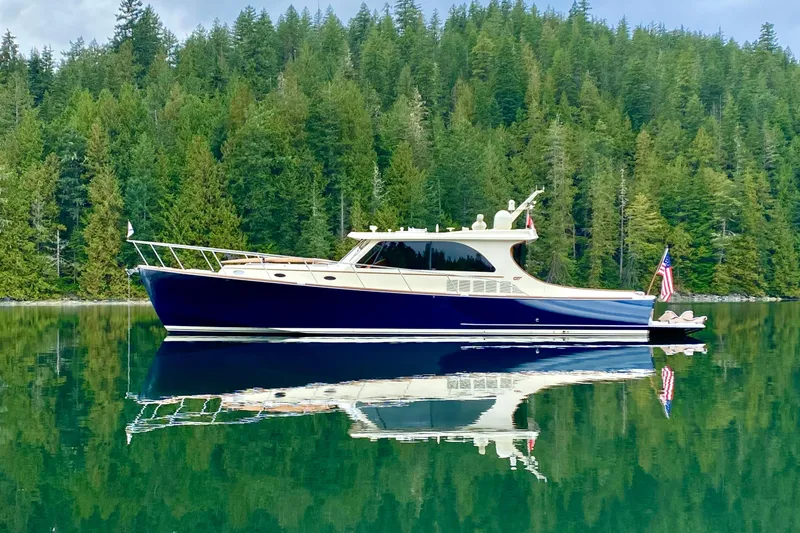 Venturer Yacht Photos Pics 