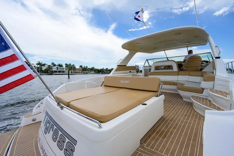 Tigress Yacht Photos Pics Sea Ray 54 Tigress - Deck area/Sunpad