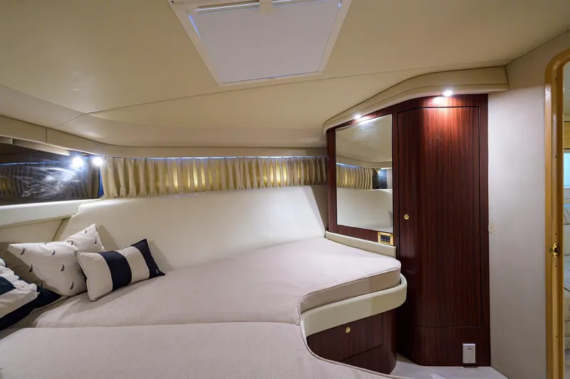 Tigress Yacht Photos Pics Sea Ray 54 Tigress - Guest Stateroom