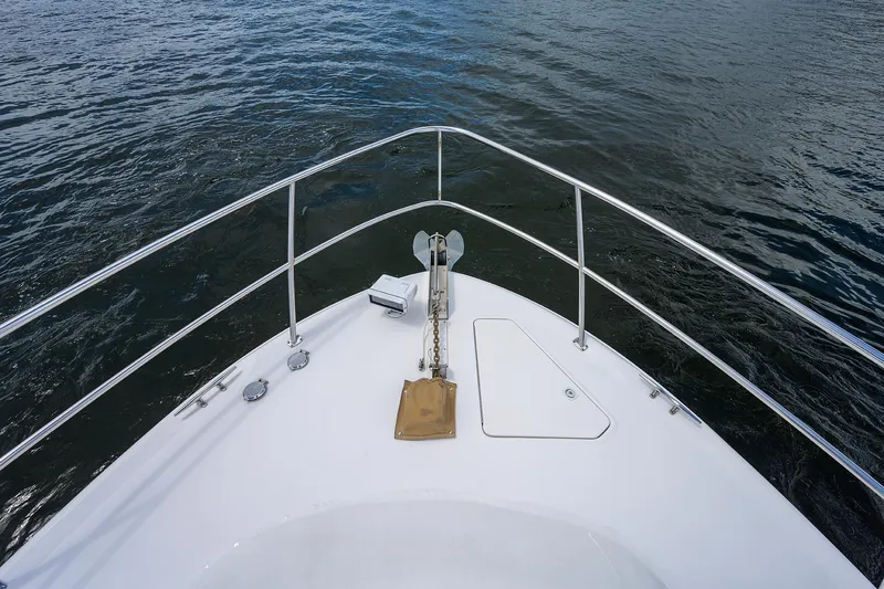 Tigress Yacht Photos Pics Sea Ray 54 Tigress - Bow/Anchor