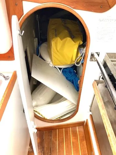 Doreen Yacht Photos Pics 