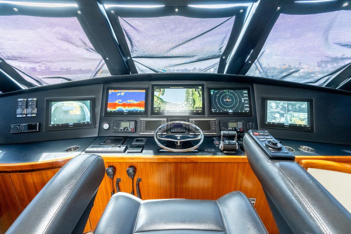 2017 Viking 62 