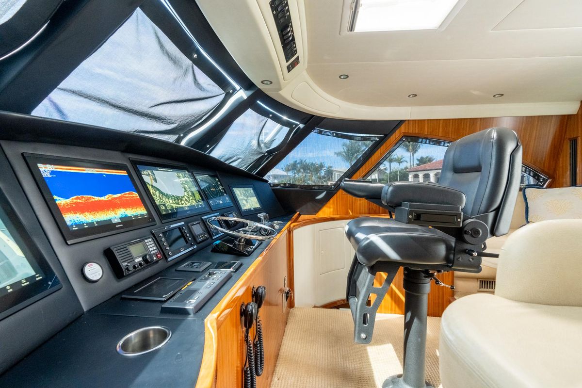 2017 Viking 62 