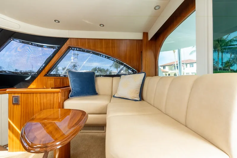 Tail Dancer Yacht Photos Pics Viking 62 Enclosed Bridge Tail Dancer-Helm Seating