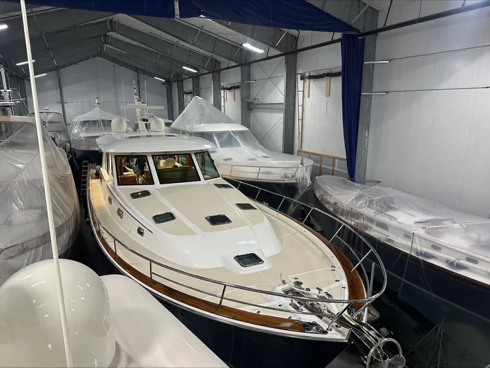 Blue Yacht Photos Pics 
