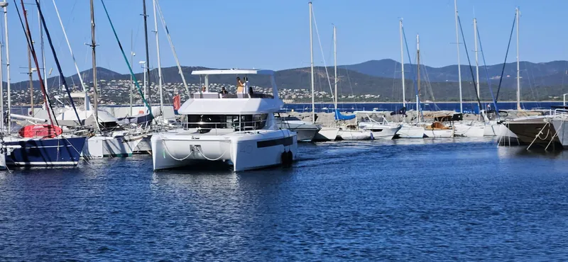  Yacht Photos Pics Leopard 40 Powercat