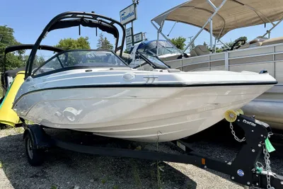 Yamaha Boats 190 AR
