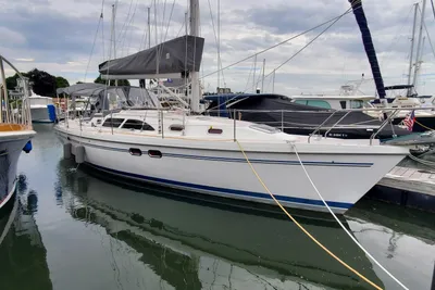 Catalina 387