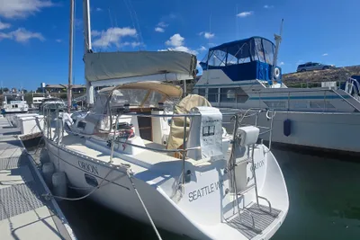 Freedom 35