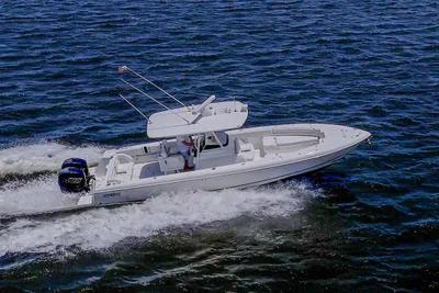 Intrepid 323 OPEN