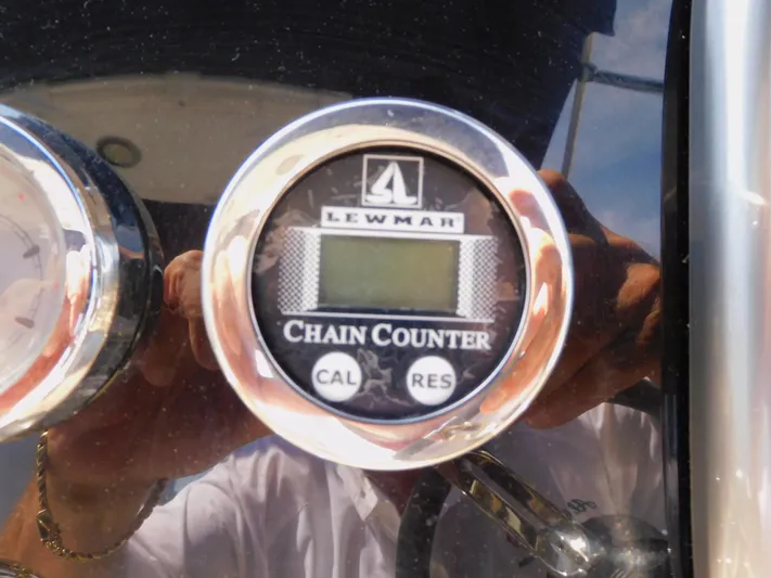 Tide Runner Yacht Photos Pics 