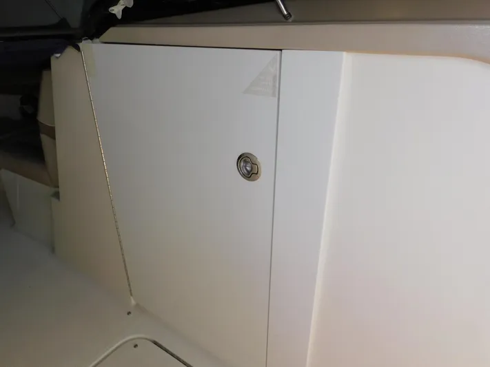 Tide Runner Yacht Photos Pics 