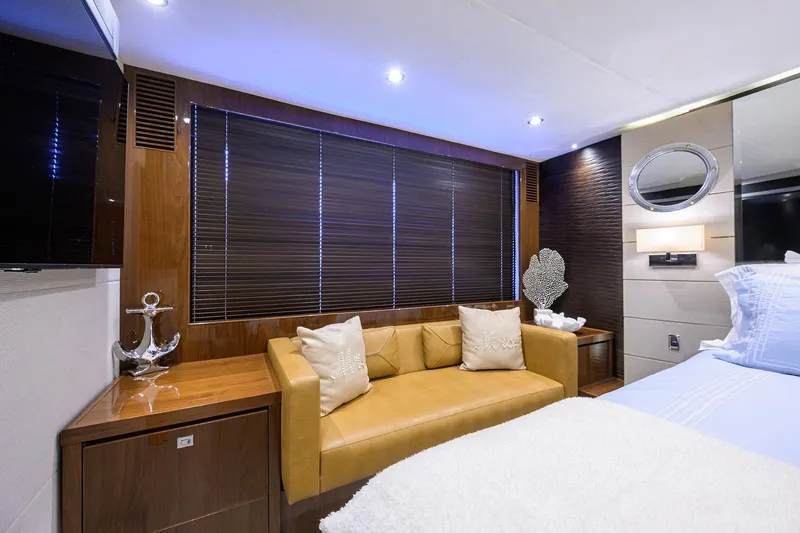 Alpha Dog Yacht Photos Pics Princess V62-S Alpha Dog - Master Stateroom