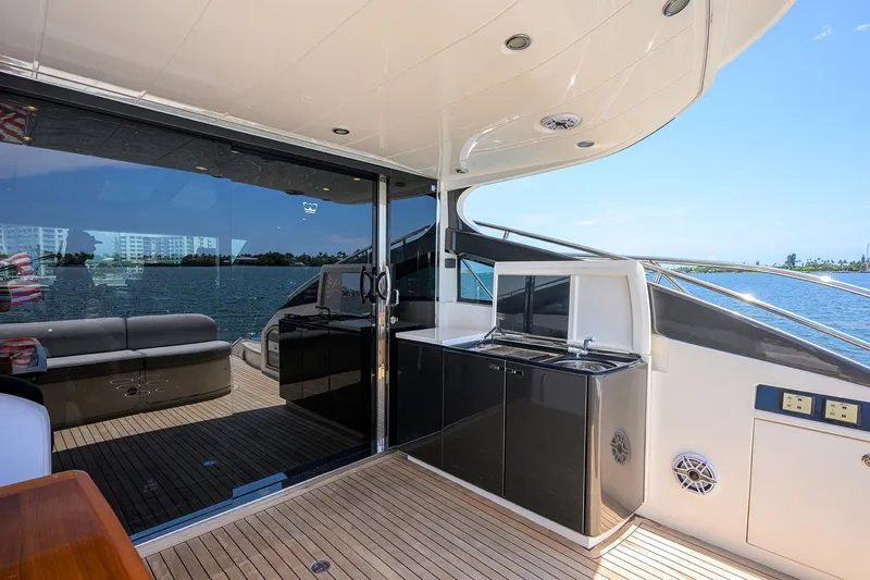 Alpha Dog Yacht Photos Pics Princess V62-S Alpha Dog - Cockpit