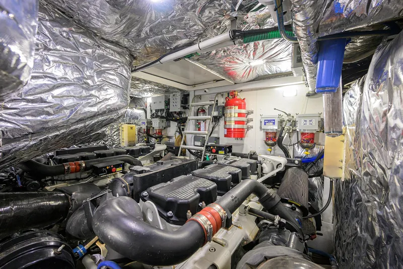 Alpha Dog Yacht Photos Pics Princess V62-S Alpha Dog - Engine Room