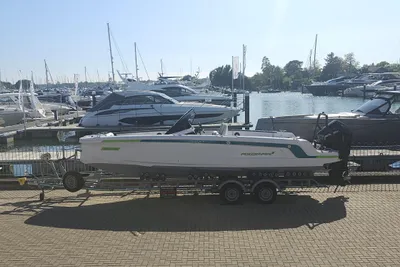 2022 Axopar 22 T-Top EX-Demo