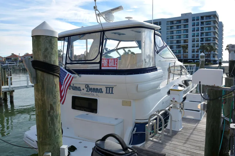 Prima-donna III Yacht Photos Pics 
