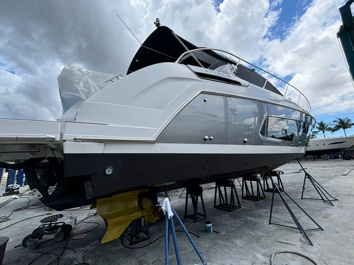 2023 Azimut 47 