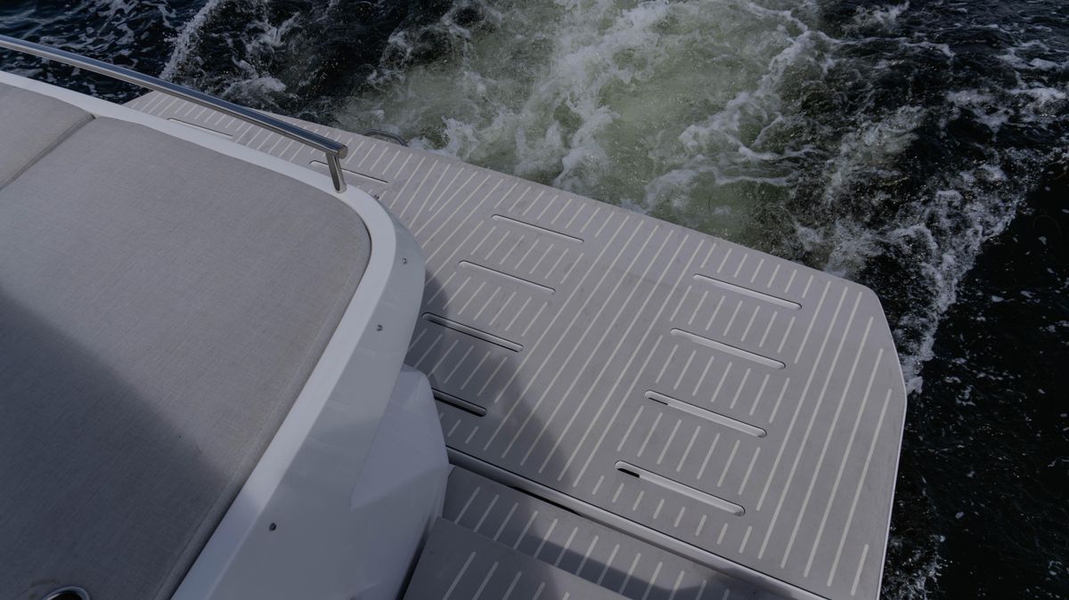 2023 Azimut 47 