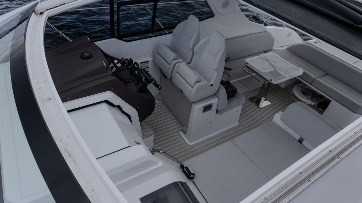 2023 Azimut 47 