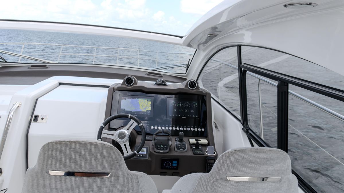 2023 Azimut 47 