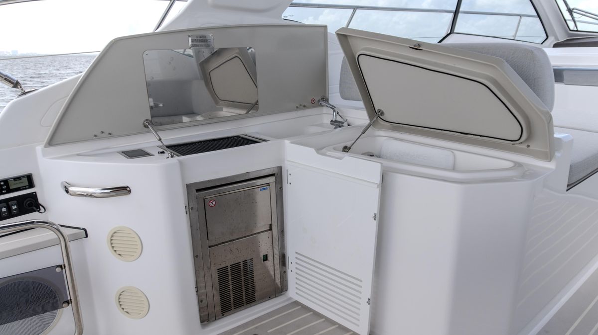 2023 Azimut 47 