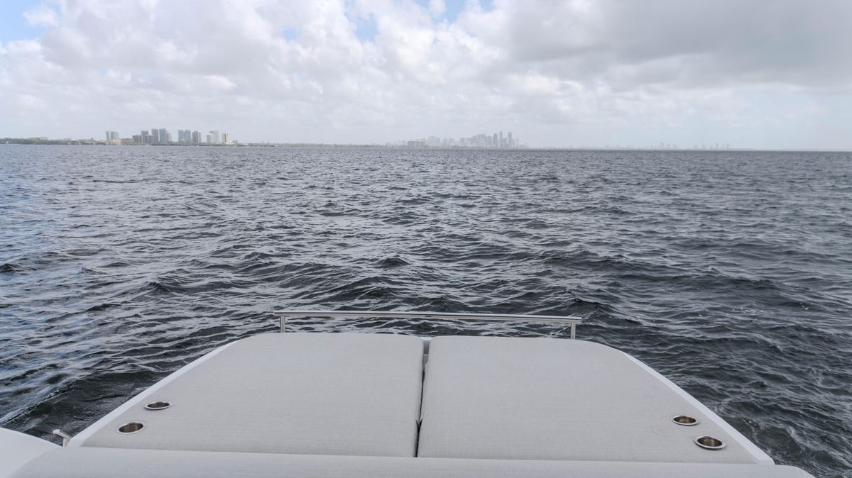 2023 Azimut 47 