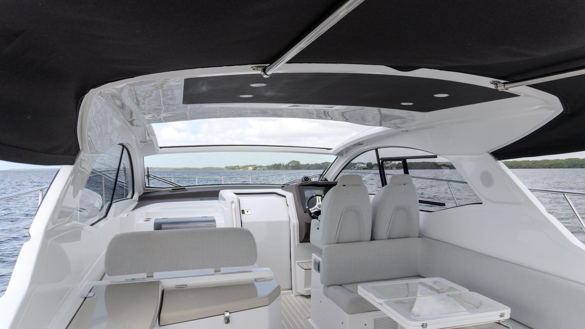 2023 Azimut 47 