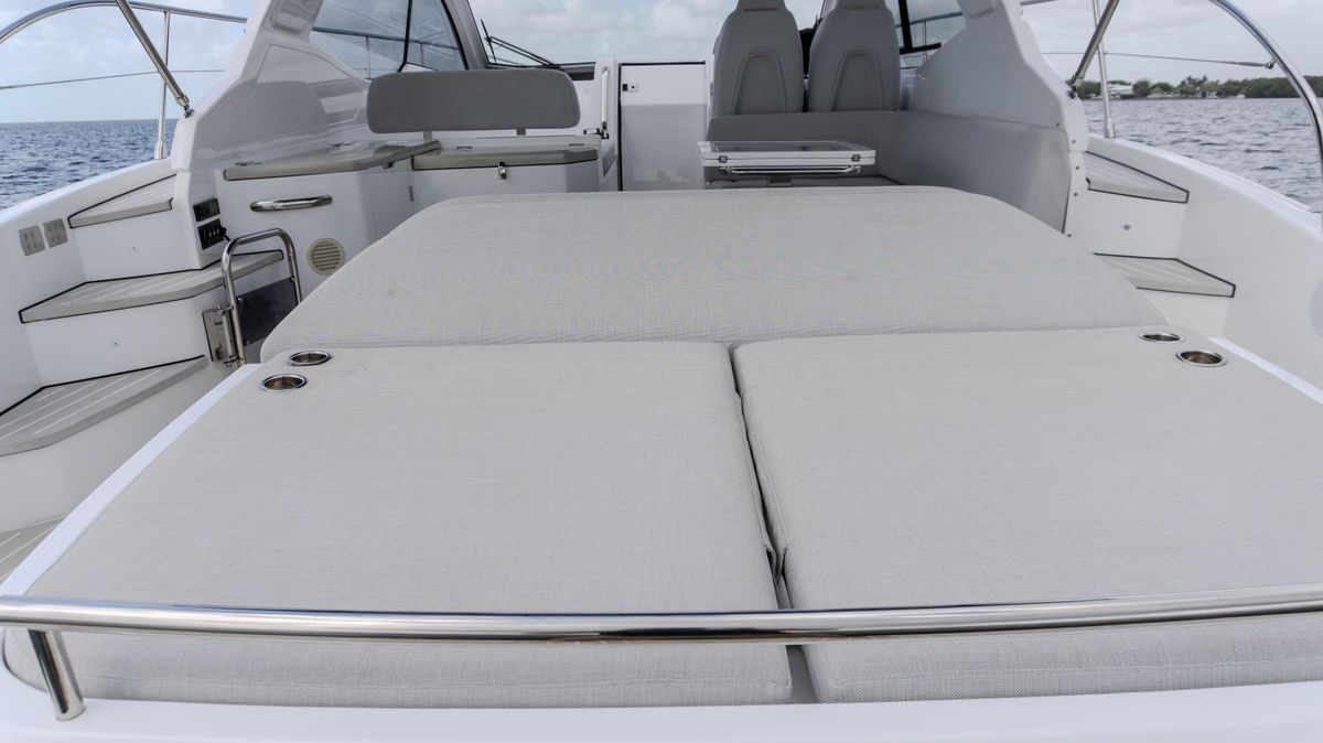 2023 Azimut 47 