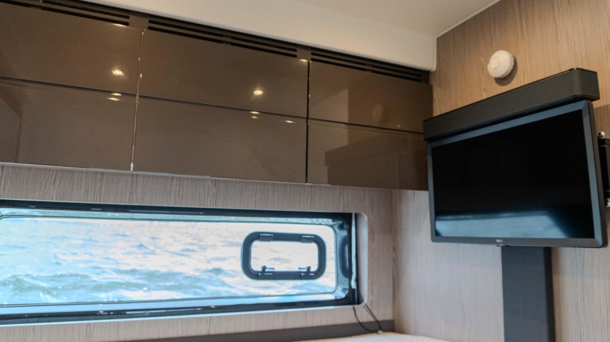 2023 Azimut 47 