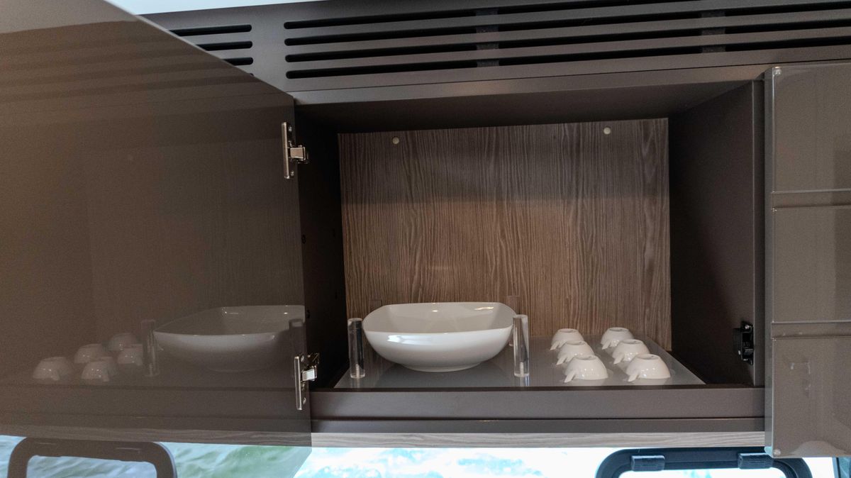 2023 Azimut 47 