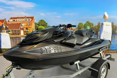 2022 Sea-Doo RXP-X RS300