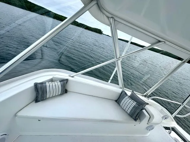 Rebelluis Yacht Photos Pics Seating Area - Port Side Bridge