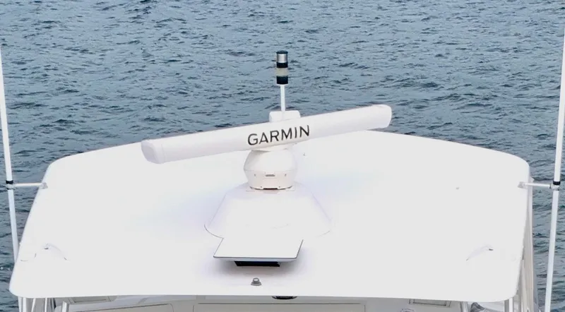 Rebelluis Yacht Photos Pics Hardtop - Equipment