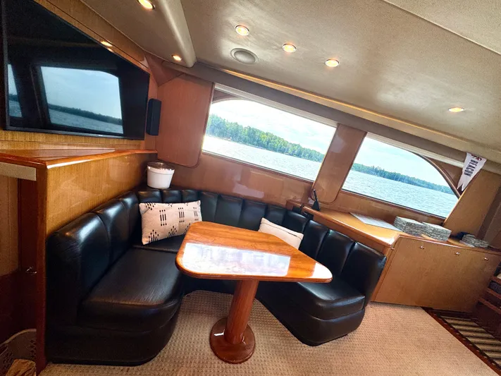 Rebelluis Yacht Photos Pics Dinette