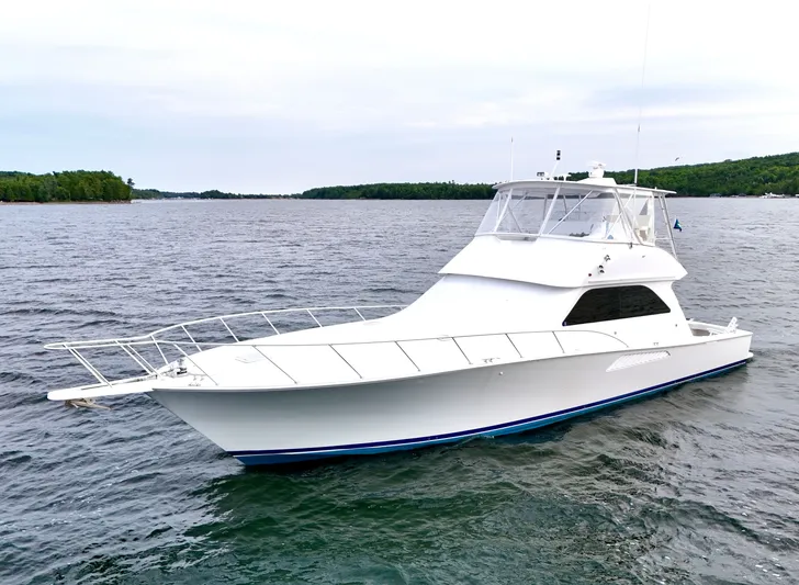 Rebelluis Yacht Photos Pics Bow Rail