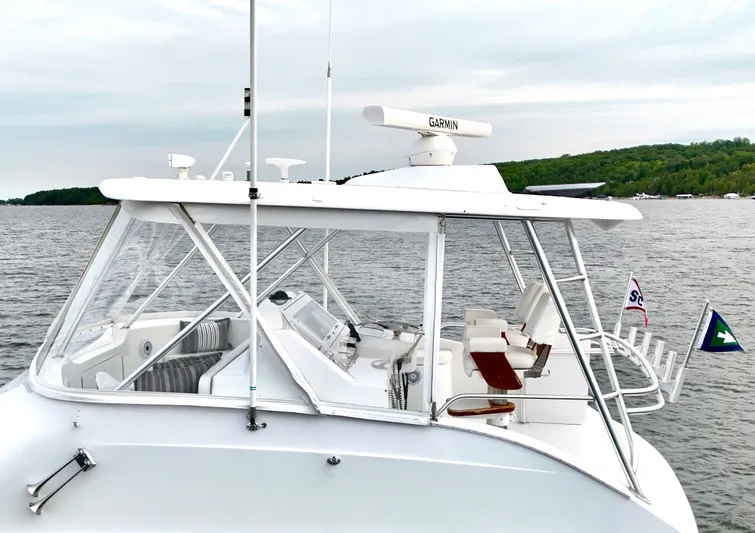 Rebelluis Yacht Photos Pics FlyBridge - Front & Side Enclosure