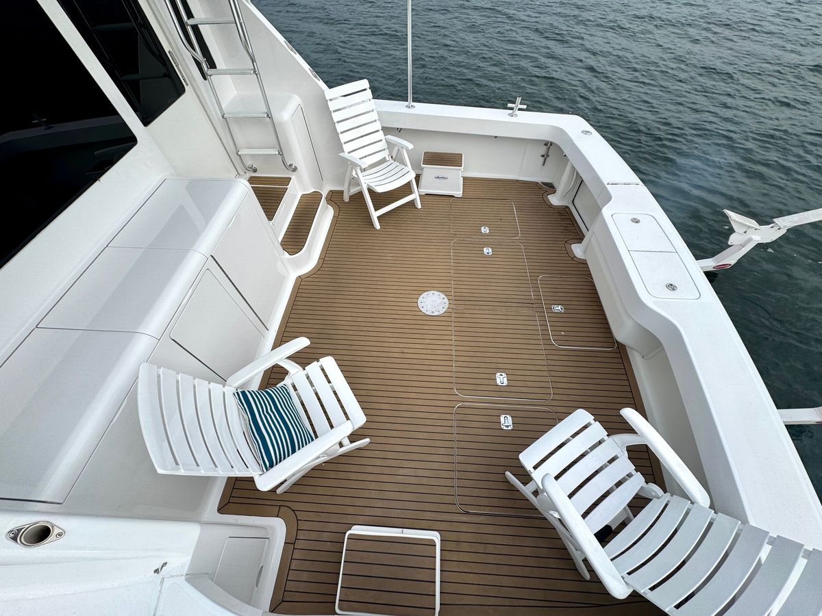 2002 Viking 52 