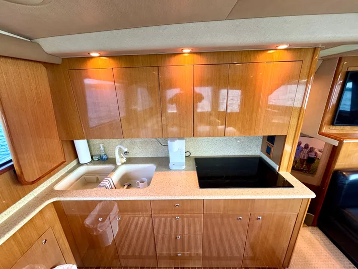 Rebelluis Yacht Photos Pics Galley - Cabinetry