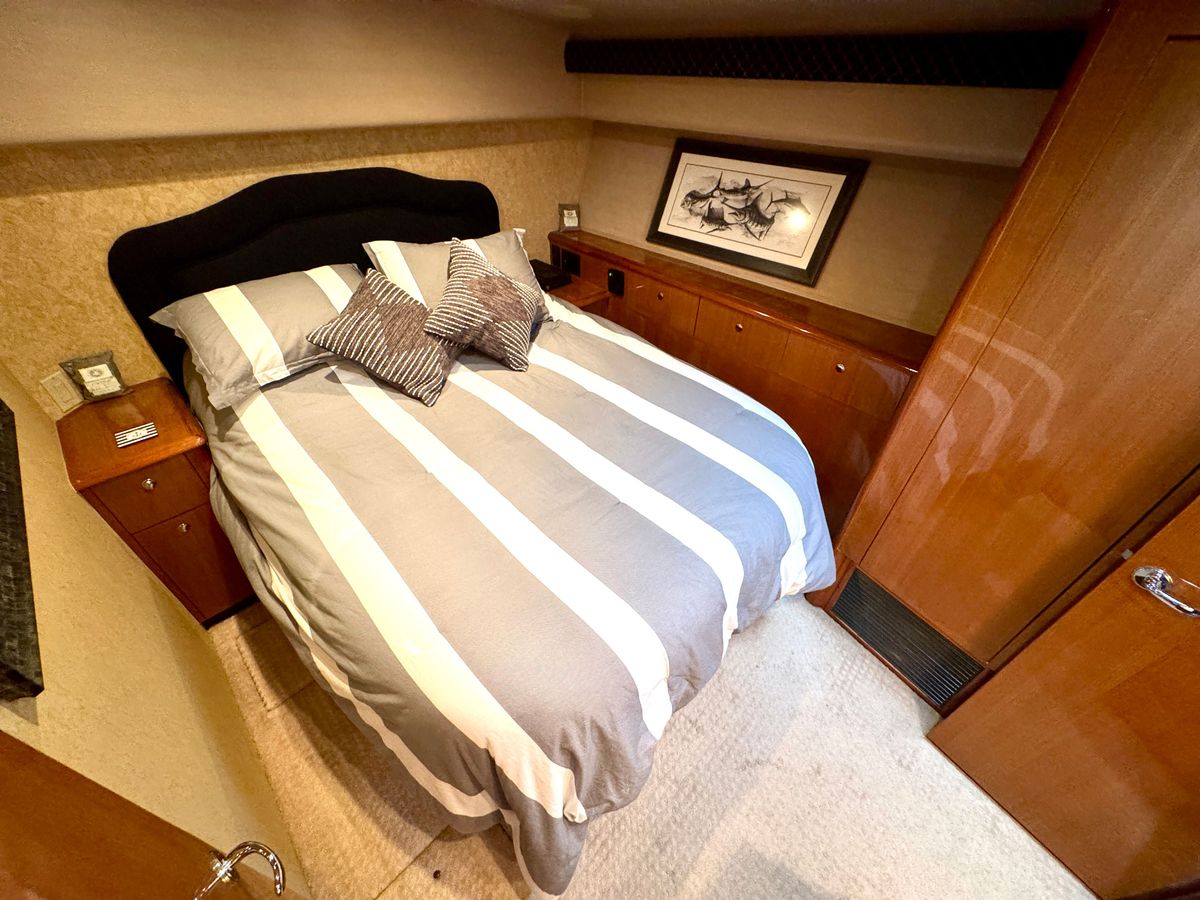 2002 Viking 52 