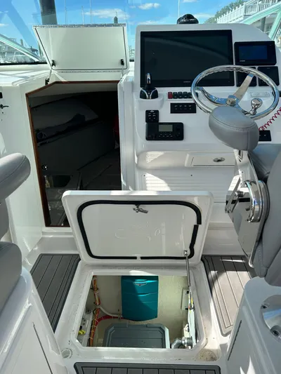 Why Knot Yacht Photos Pics 