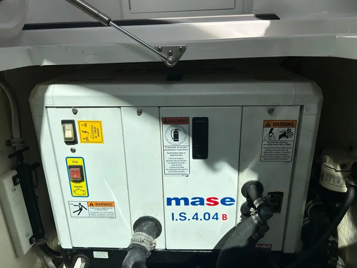 Why Knot Yacht Photos Pics 