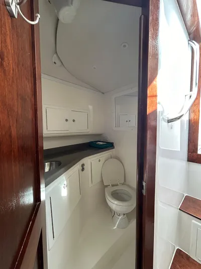 Why Knot Yacht Photos Pics 