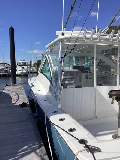 Why Knot Yacht Photos Pics 