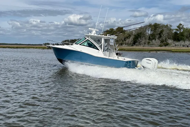 Why Knot Yacht Photos Pics 