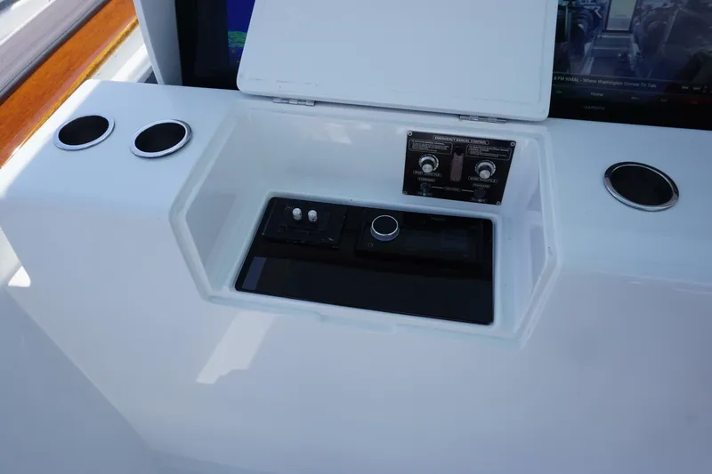 Pole Position Yacht Photos Pics 