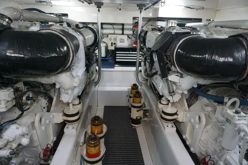 Pole Position Yacht Photos Pics 