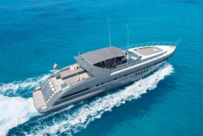 2004 Mangusta 80 Open