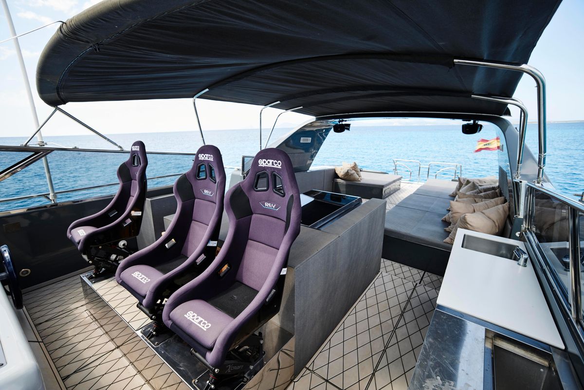 2004 Mangusta 78 