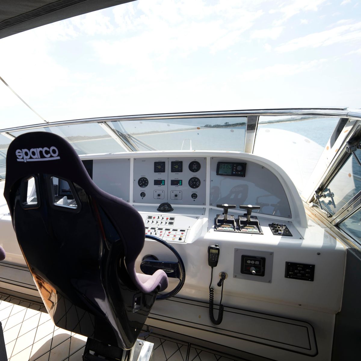2004 Mangusta 78 